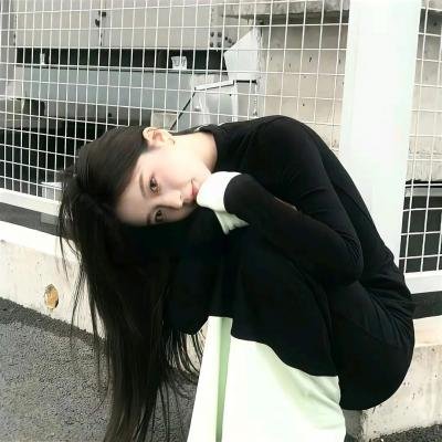所以......和黑粉结婚了